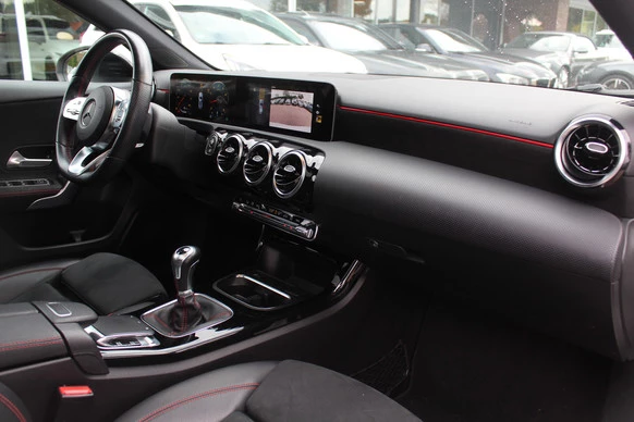 Mercedes-Benz A-Klasse - Afbeelding 13 van 28