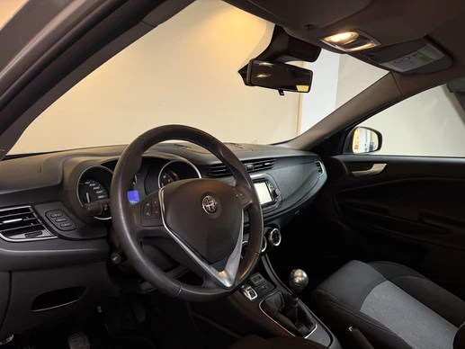 Alfa Romeo Giulietta - Afbeelding 11 van 30