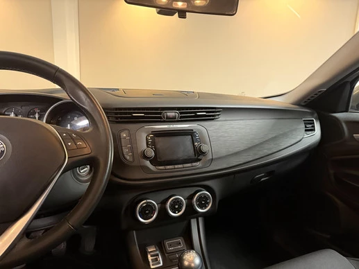 Alfa Romeo Giulietta - Afbeelding 18 van 30