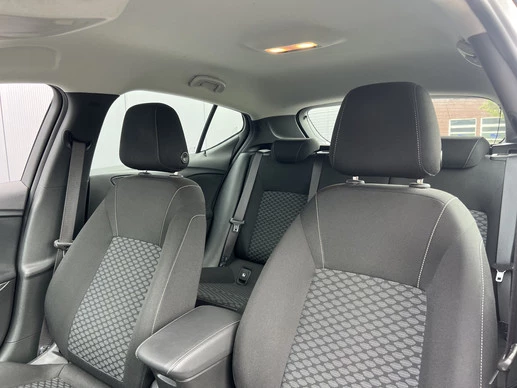Opel Astra - Afbeelding 12 van 30