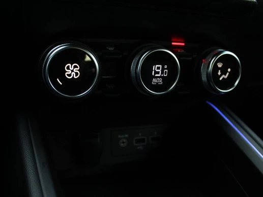 Renault Clio - Afbeelding 28 van 30