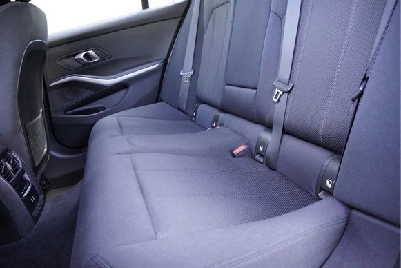 BMW 3 Serie - Afbeelding 14 van 30