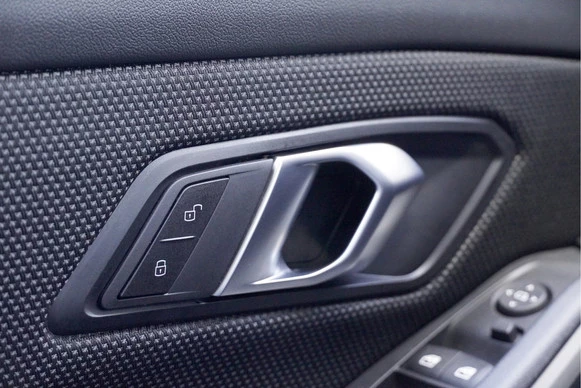 BMW 3 Serie - Afbeelding 24 van 30