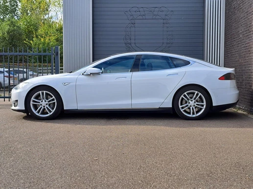 Tesla Model S - Afbeelding 3 van 30