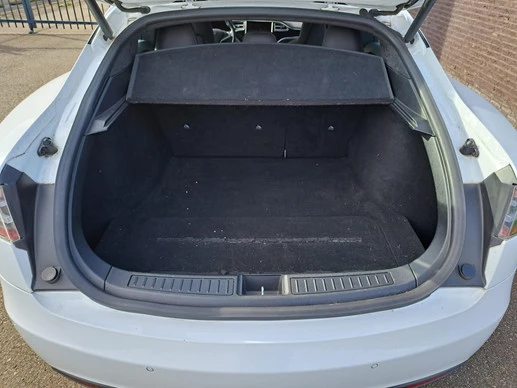 Tesla Model S - Afbeelding 7 van 30