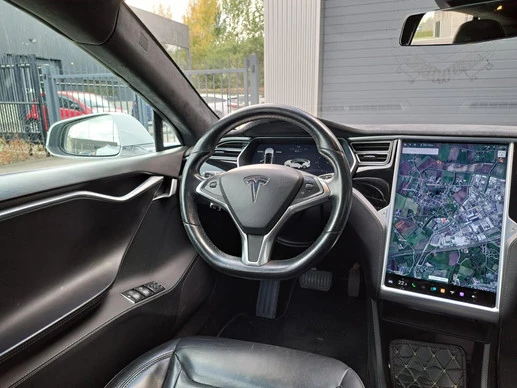 Tesla Model S - Afbeelding 14 van 30