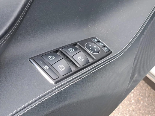 Tesla Model S - Afbeelding 23 van 30