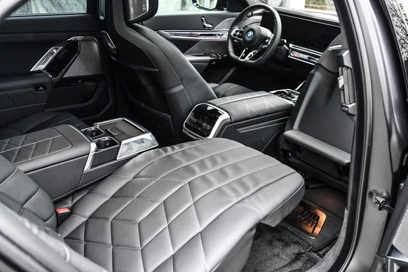 BMW 7 Serie - Afbeelding 16 van 30