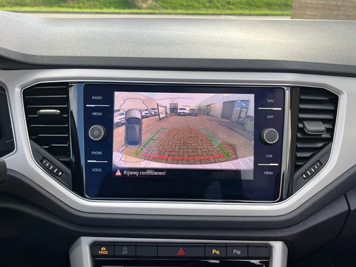 Volkswagen T-Roc - Afbeelding 20 van 30