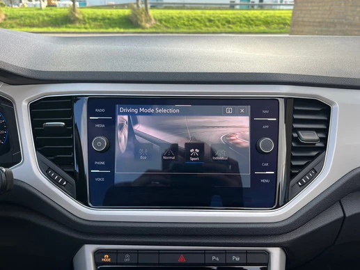 Volkswagen T-Roc - Afbeelding 25 van 30