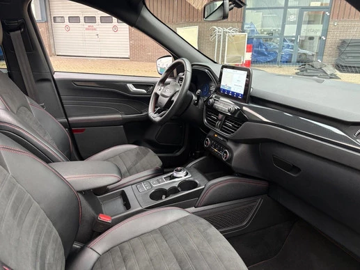 Ford Kuga - Afbeelding 22 van 28