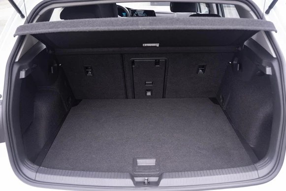 Volkswagen Golf - Afbeelding 10 van 30