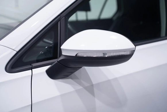 Volkswagen Golf - Afbeelding 13 van 30