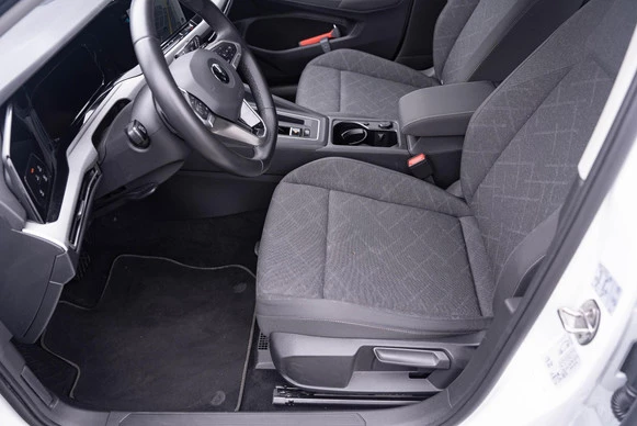 Volkswagen Golf - Afbeelding 25 van 30
