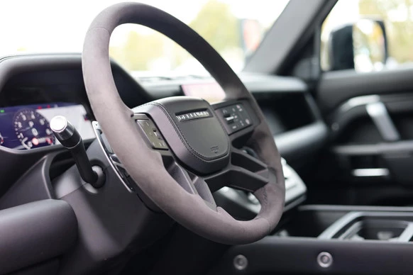 Land Rover Defender - Afbeelding 17 van 30