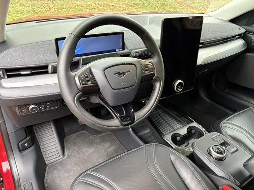 Ford Mustang Mach-E - Afbeelding 9 van 21