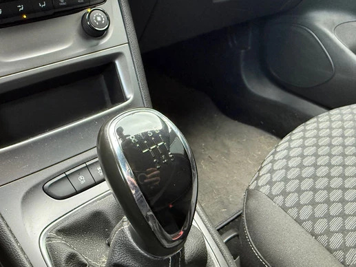 Opel Astra - Afbeelding 11 van 17