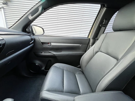 Toyota Hilux - Afbeelding 23 van 30
