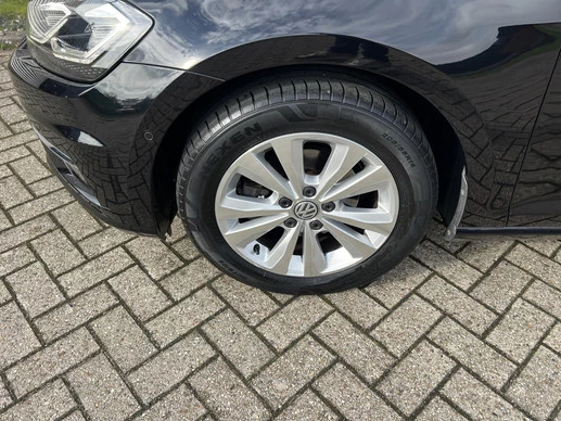 Volkswagen Golf - Afbeelding 8 van 23