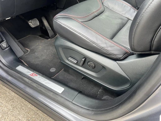 Ford Explorer - Afbeelding 20 van 30