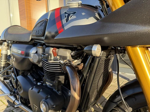 Triumph Thruxton 1200 - Afbeelding 6 van 20