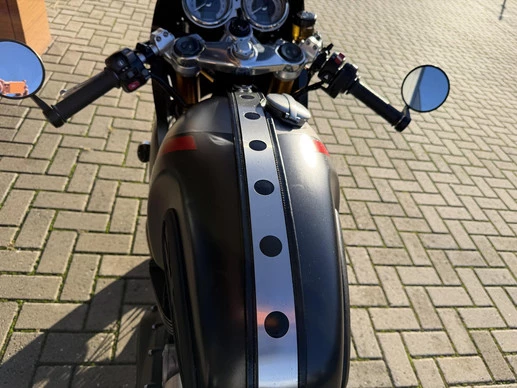Triumph Thruxton 1200 - Afbeelding 13 van 20