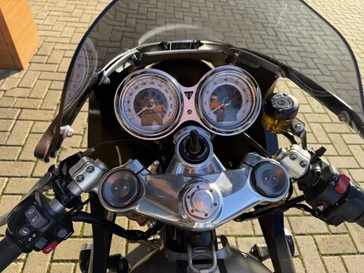 Triumph Thruxton 1200 - Afbeelding 14 van 20