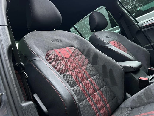 Volkswagen Golf - Afbeelding 16 van 30