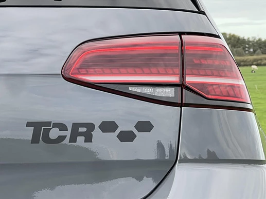 Volkswagen Golf - Afbeelding 21 van 30