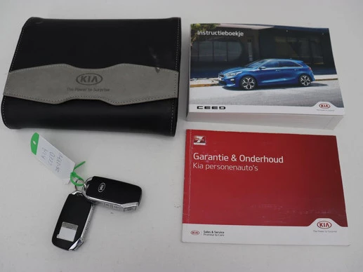 Kia Ceed - Afbeelding 13 van 30