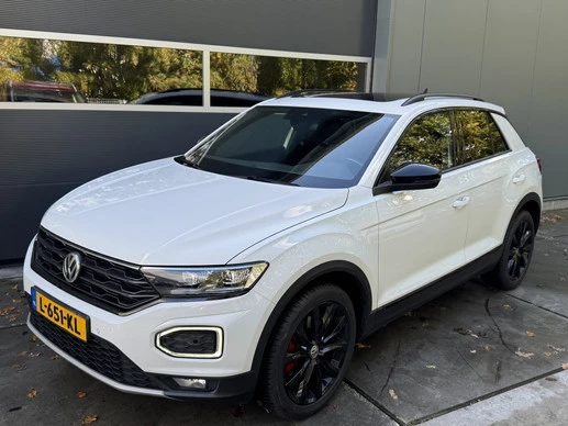 Volkswagen T-Roc - Afbeelding 1 van 27