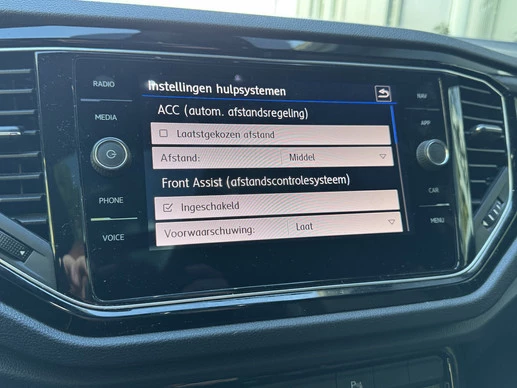 Volkswagen T-Roc - Afbeelding 25 van 27