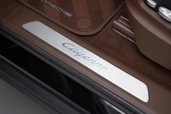 Porsche Cayenne - Afbeelding 25 van 30