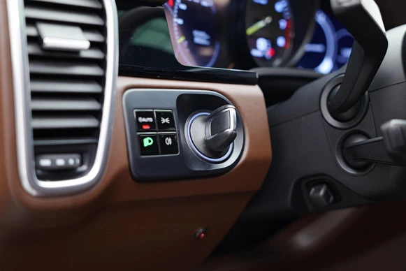 Porsche Cayenne - Afbeelding 29 van 30