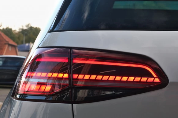 Volkswagen Golf - Afbeelding 15 van 29