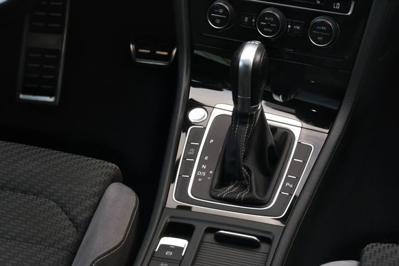 Volkswagen Golf - Afbeelding 25 van 29