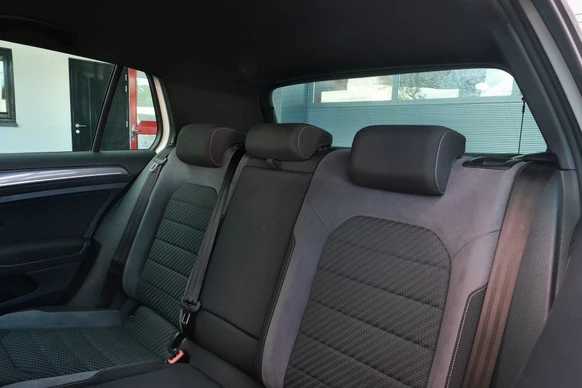 Volkswagen Golf - Afbeelding 28 van 29