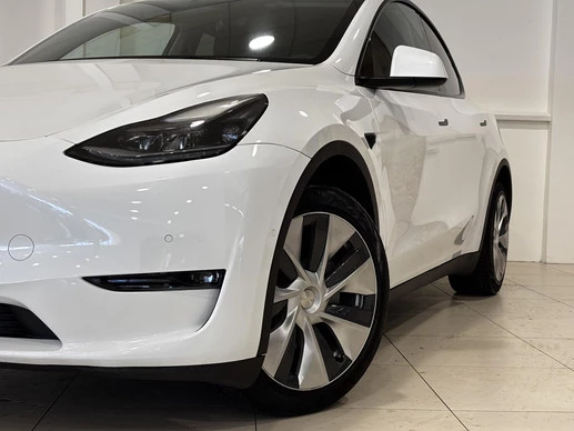 Tesla Model Y - Afbeelding 2 van 30