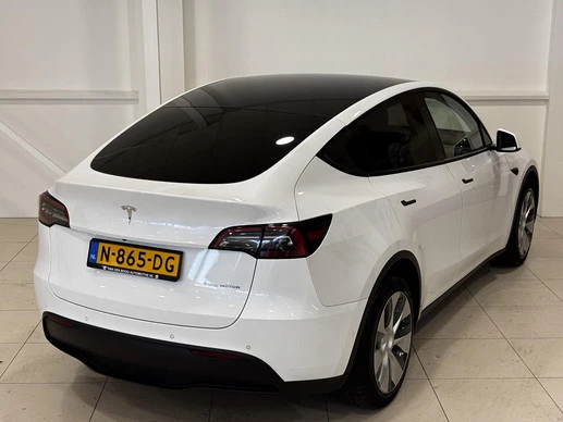 Tesla Model Y - Afbeelding 27 van 30