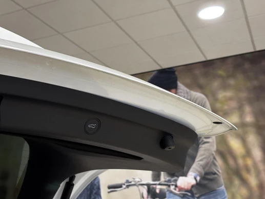 Tesla Model Y - Afbeelding 28 van 30