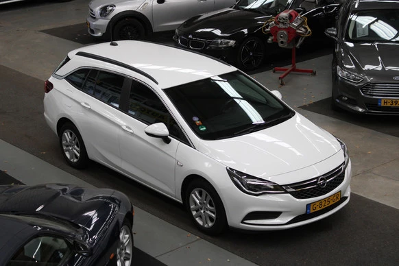 Opel Astra - Afbeelding 26 van 29