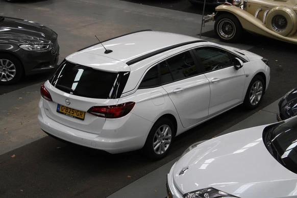 Opel Astra - Afbeelding 28 van 29