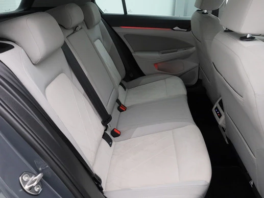 Volkswagen Golf - Afbeelding 11 van 30