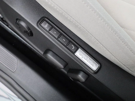 Volkswagen Golf - Afbeelding 27 van 30