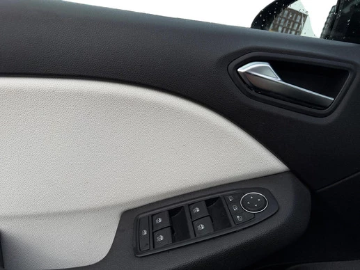 Renault Clio - Afbeelding 11 van 24