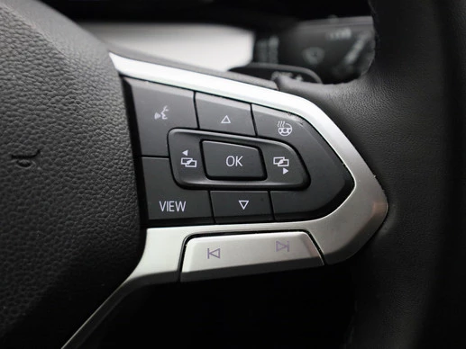 Volkswagen Golf - Afbeelding 25 van 30