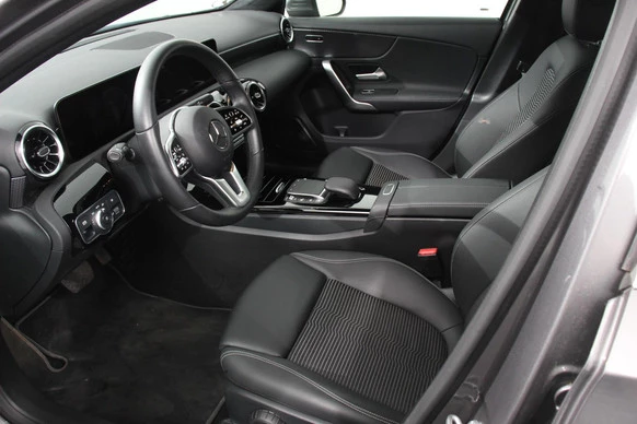 Mercedes-Benz A-Klasse - Afbeelding 2 van 27
