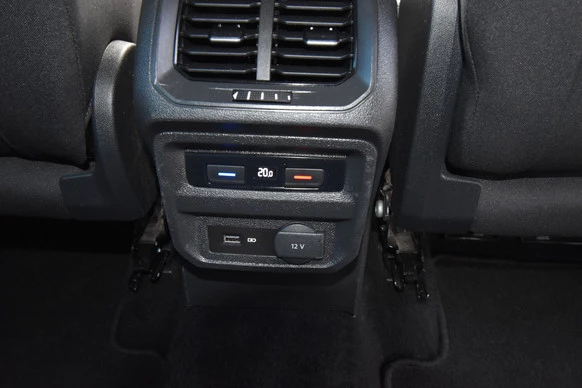 Volkswagen Tiguan - Afbeelding 12 van 30