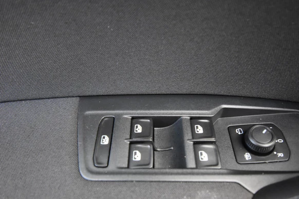 Volkswagen Tiguan - Afbeelding 23 van 30