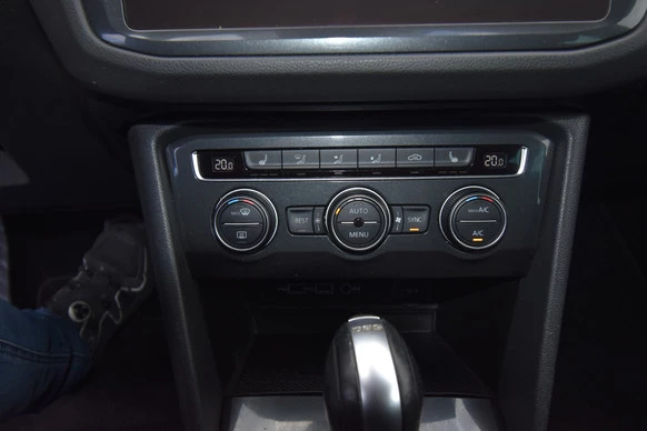 Volkswagen Tiguan - Afbeelding 29 van 30